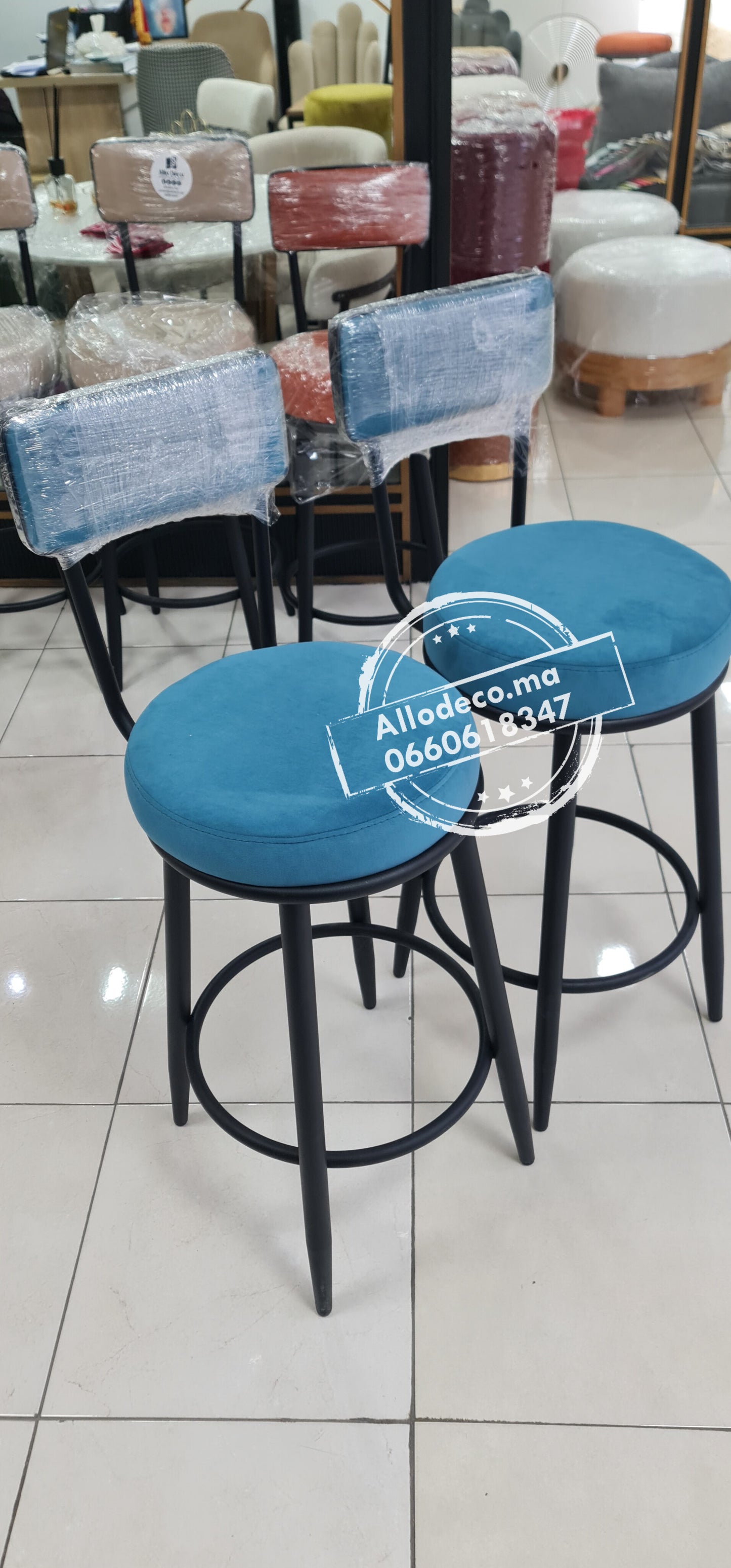 Chaise Bar TESLA - Tabouret Bar Maroc - Tabouret De Bar Tabouret de Bar Tabouret de Bar Tabourets Chaise de Salle à Manger Moderne Décoration de la Maison Pieds de Table Hauts Noirs Tabourets de Bar avec Coussin en Velours Confort