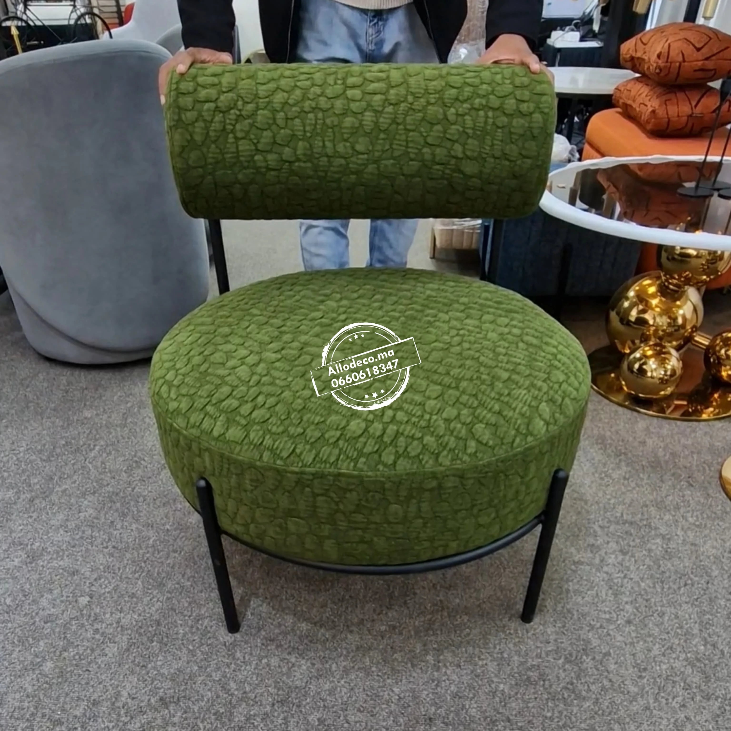 Fauteuil LUNA— Une touche moderne et élégante
