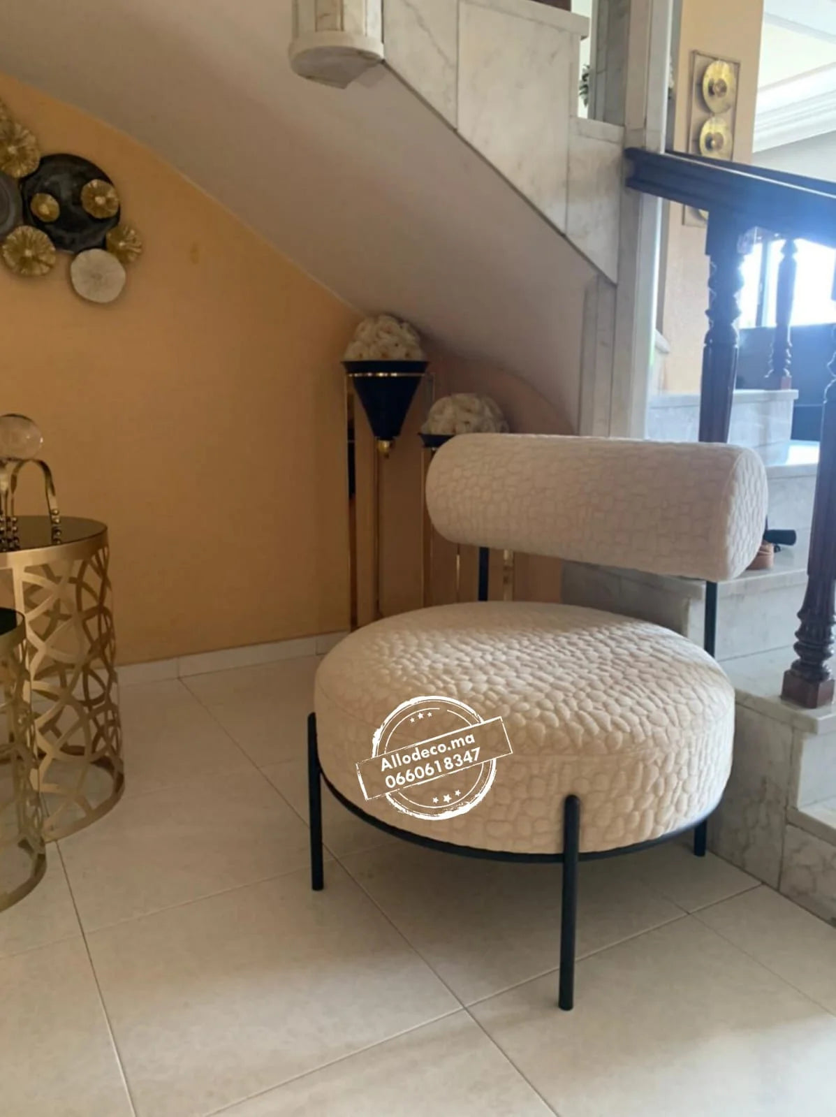 Fauteuil LUNA— Une touche moderne et élégante