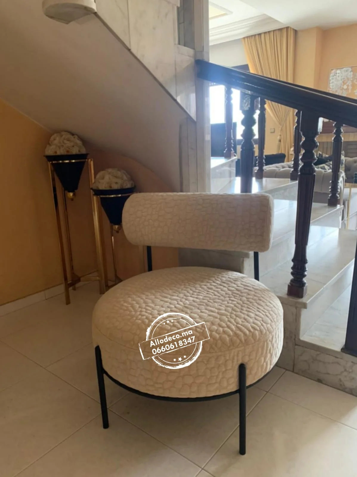 Fauteuil LUNA— Une touche moderne et élégante
