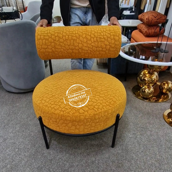Fauteuil LUNA— Une touche moderne et élégante