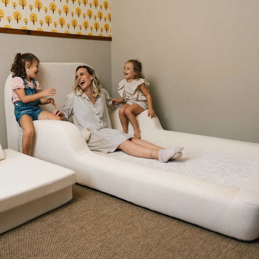 Lit enfant Bambino Cocoon avec accoudoirs – Confort et sécurité pour enfant